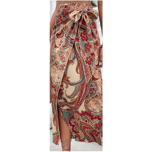 Boho Paisley Floral Print Side Tie Maxi Skirt - Picture 5 of 7